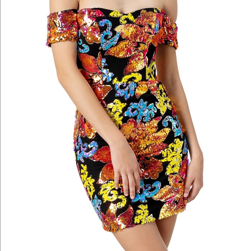 DRESS THE POPULATION Sequin dresss